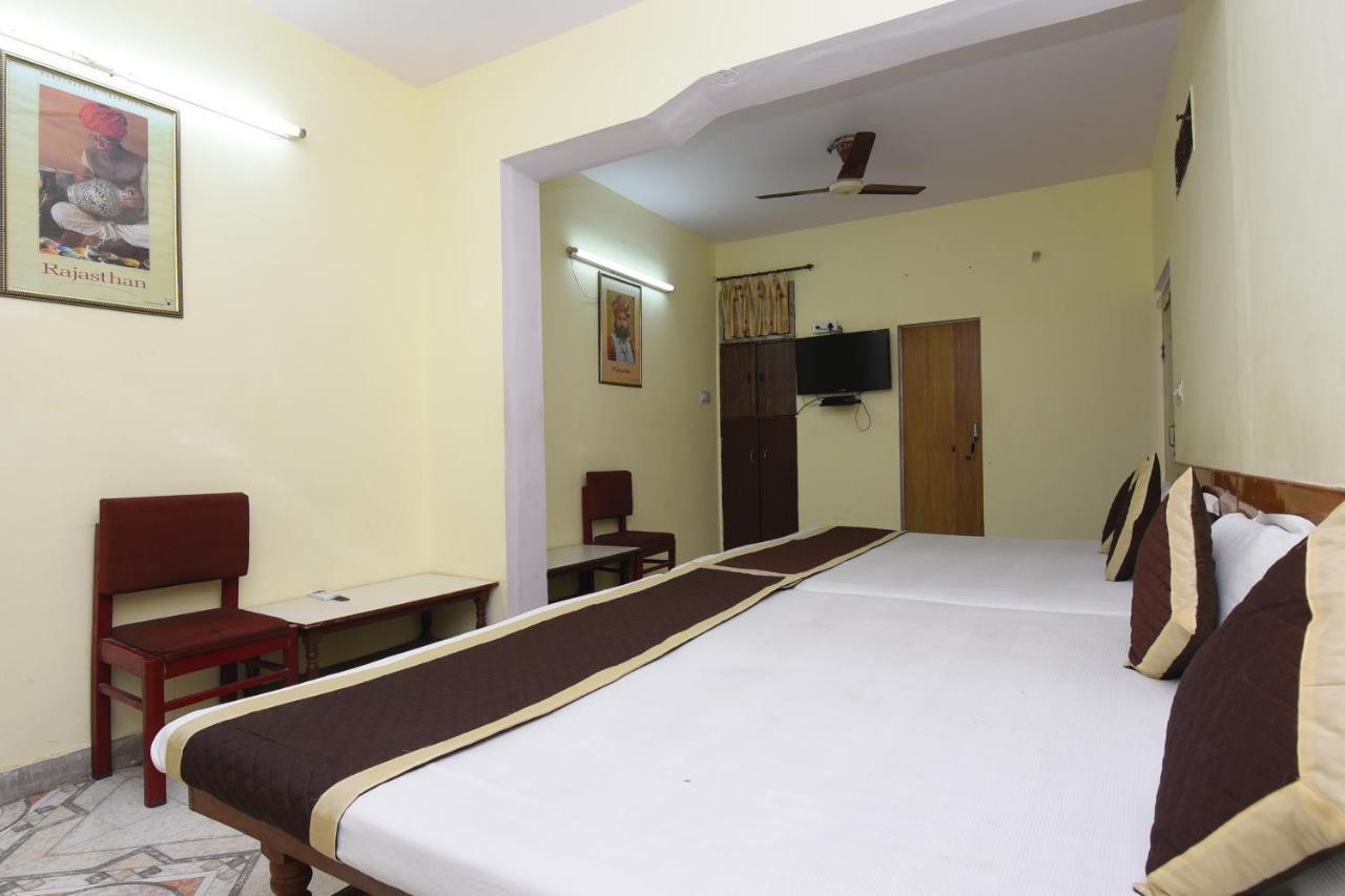 Hotel Jaipur Achrol 外观 照片